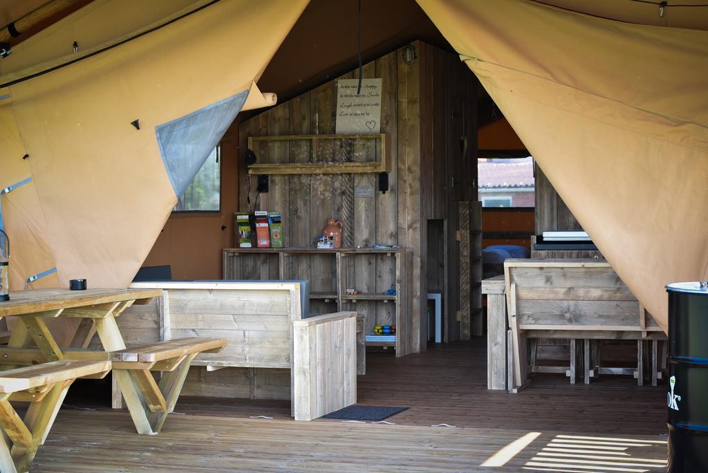 מלון Vleteren Glamping Aan De Vleterbeke מראה חיצוני תמונה