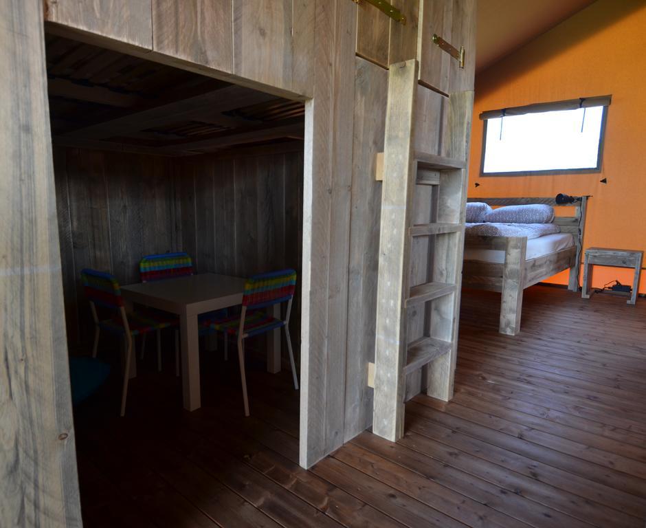 מלון Vleteren Glamping Aan De Vleterbeke מראה חיצוני תמונה